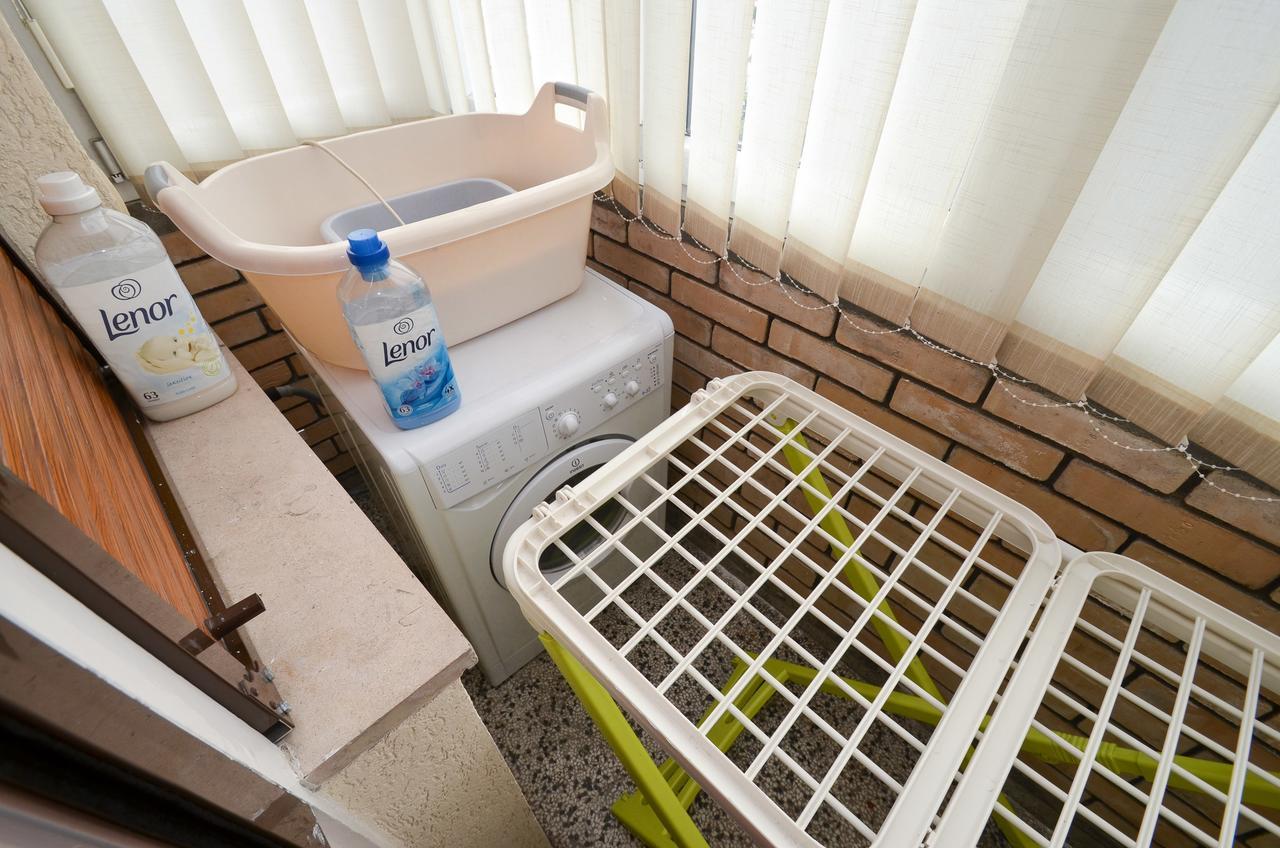 Central Apartment コトル エクステリア 写真