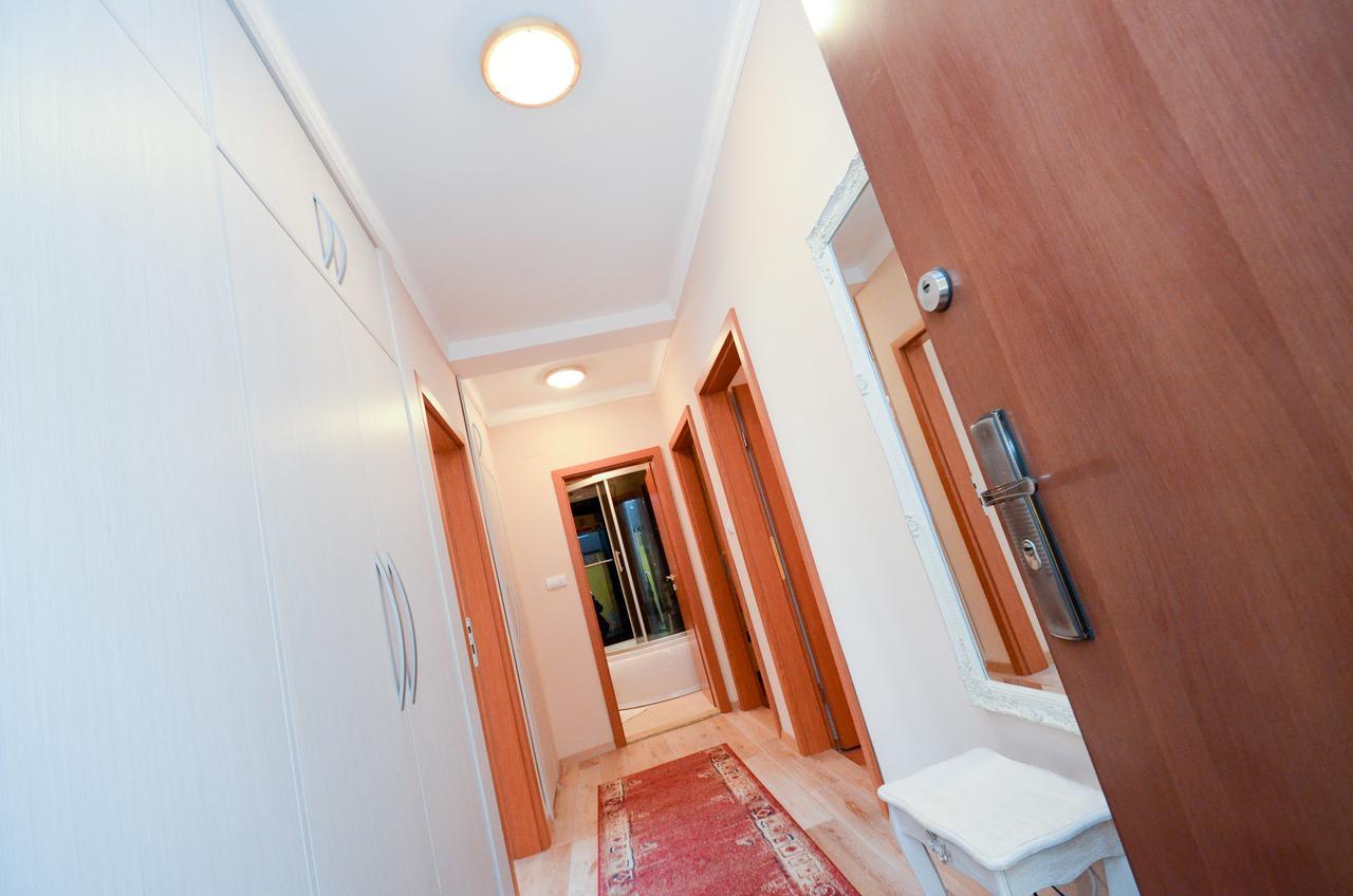 Central Apartment コトル エクステリア 写真