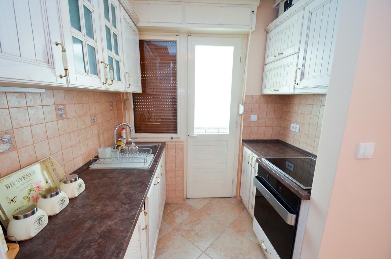 Central Apartment コトル エクステリア 写真