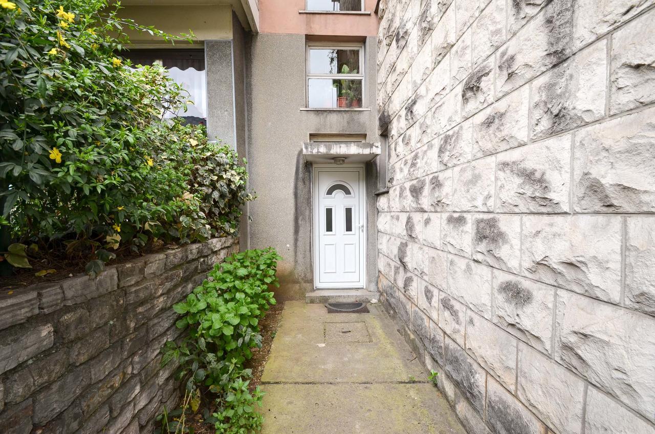 Central Apartment コトル エクステリア 写真